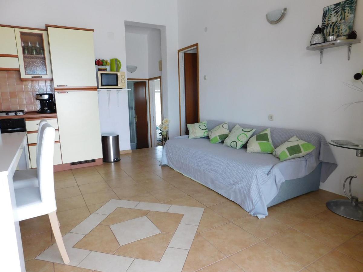 Apartmani Ruza Košljun Buitenkant foto